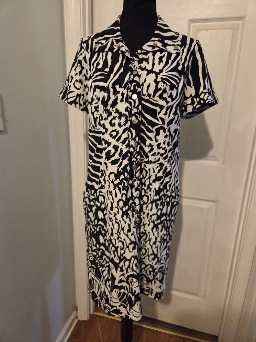 Chico's Black and White Printed Midi Dress
